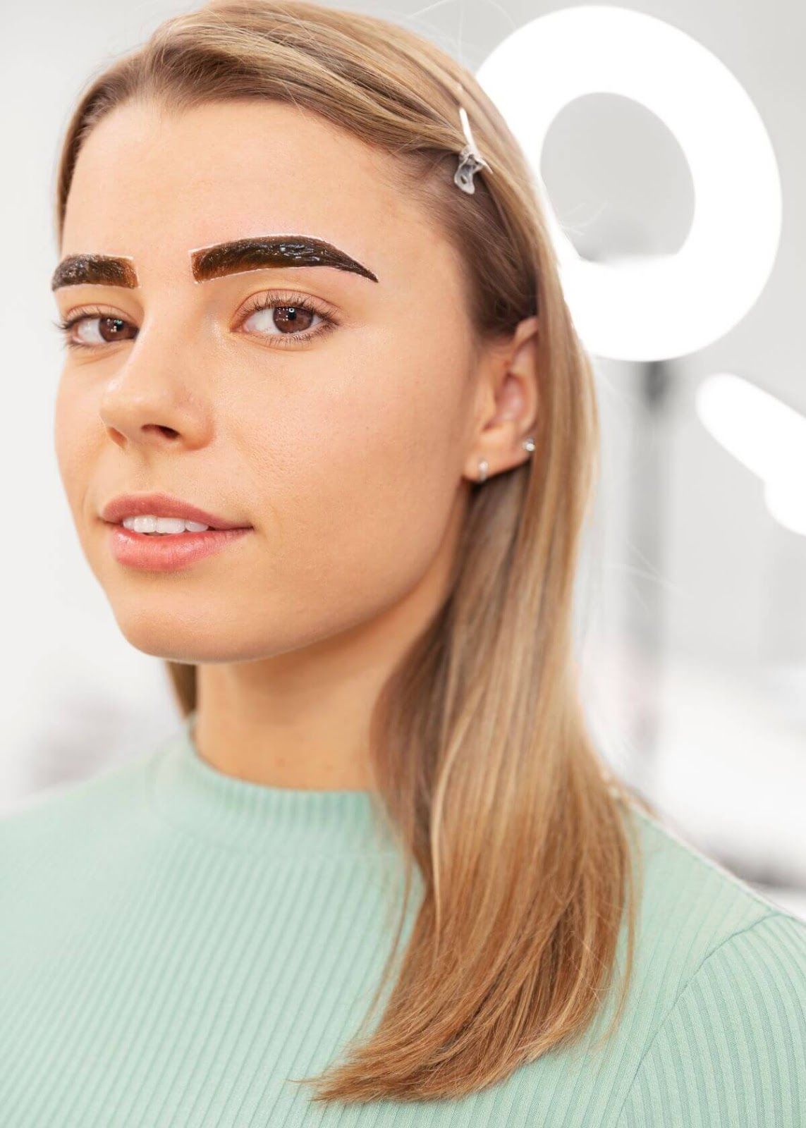 how-to-reduce-eyebrow-swelling-after-waxing