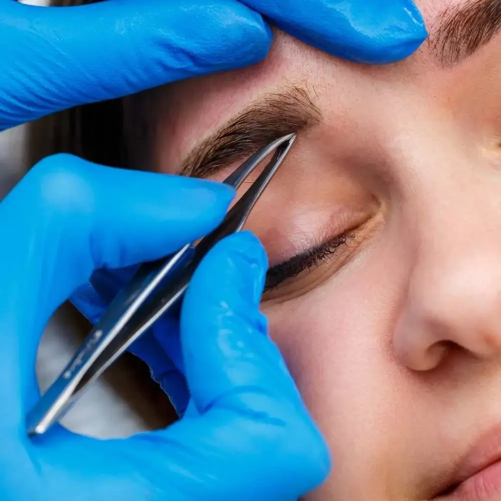 Expertly Groom Your Brows