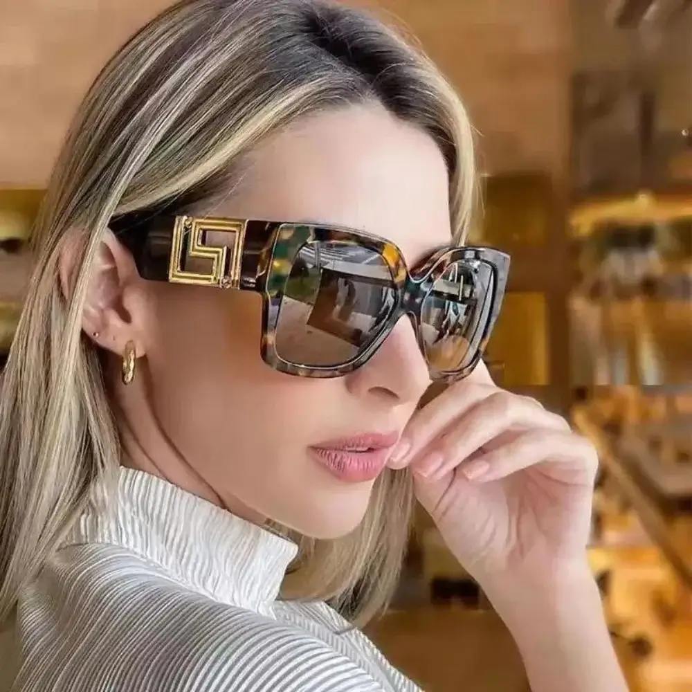 Gucci sunglasses for sexy lady