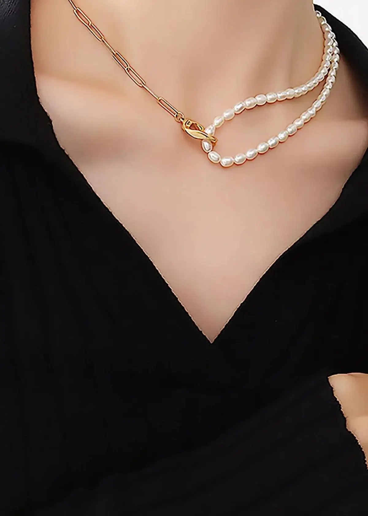 How can I Style a Half-pearl Half-chain Necklace?