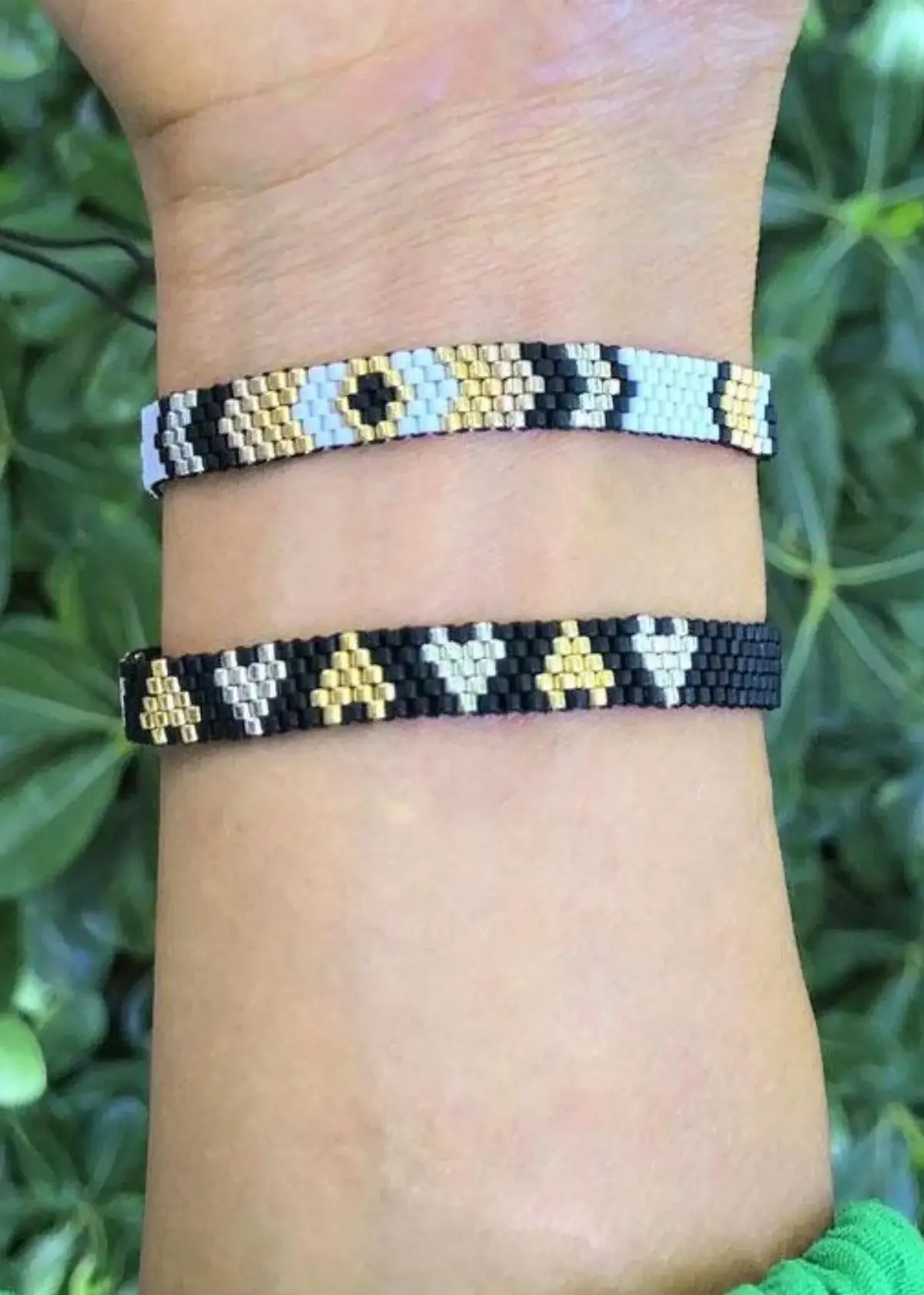 Do Mexican beaded bracelets have cultural or symbolic meanings?