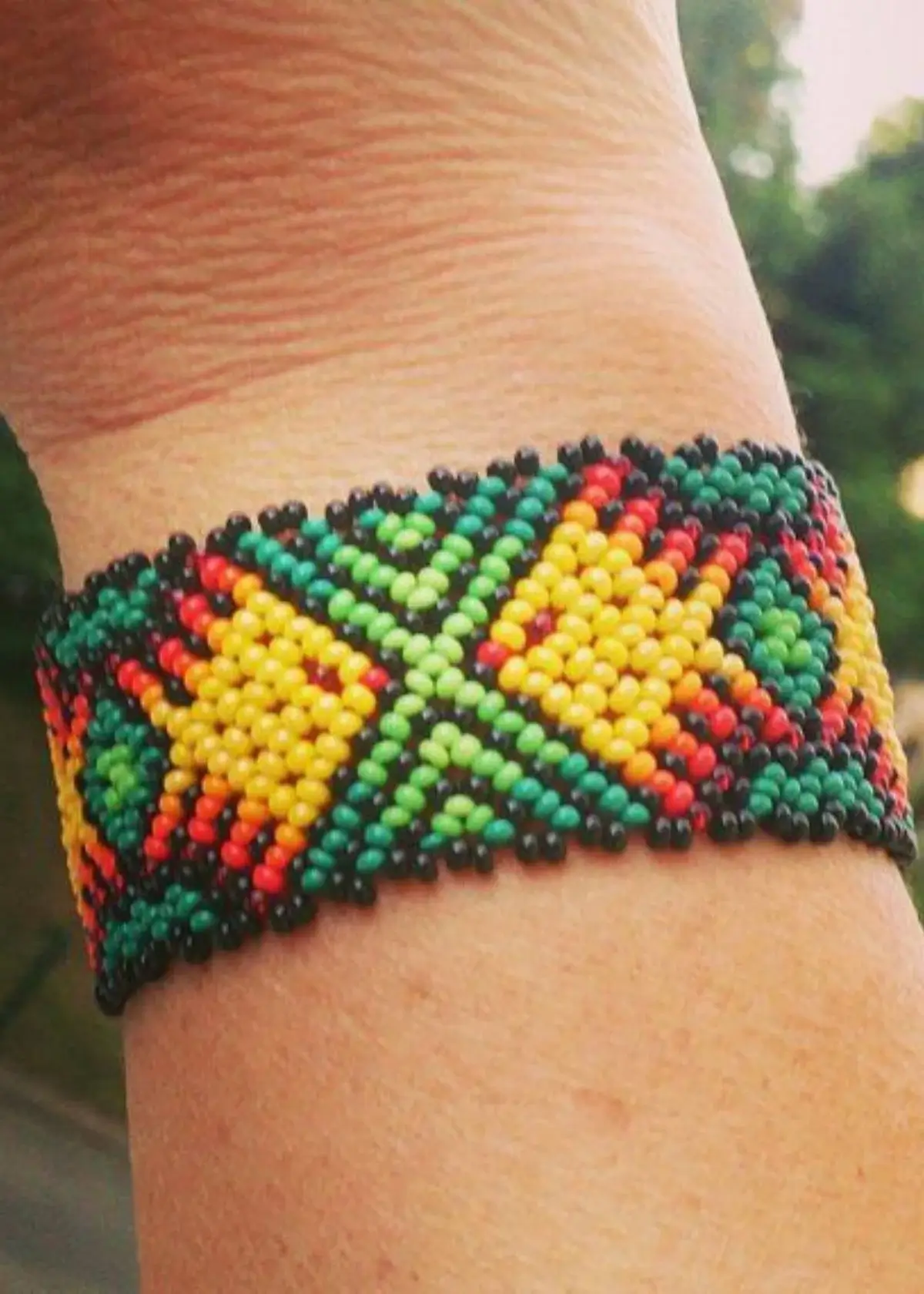 How to choose the right mexican beaded bracelets?
