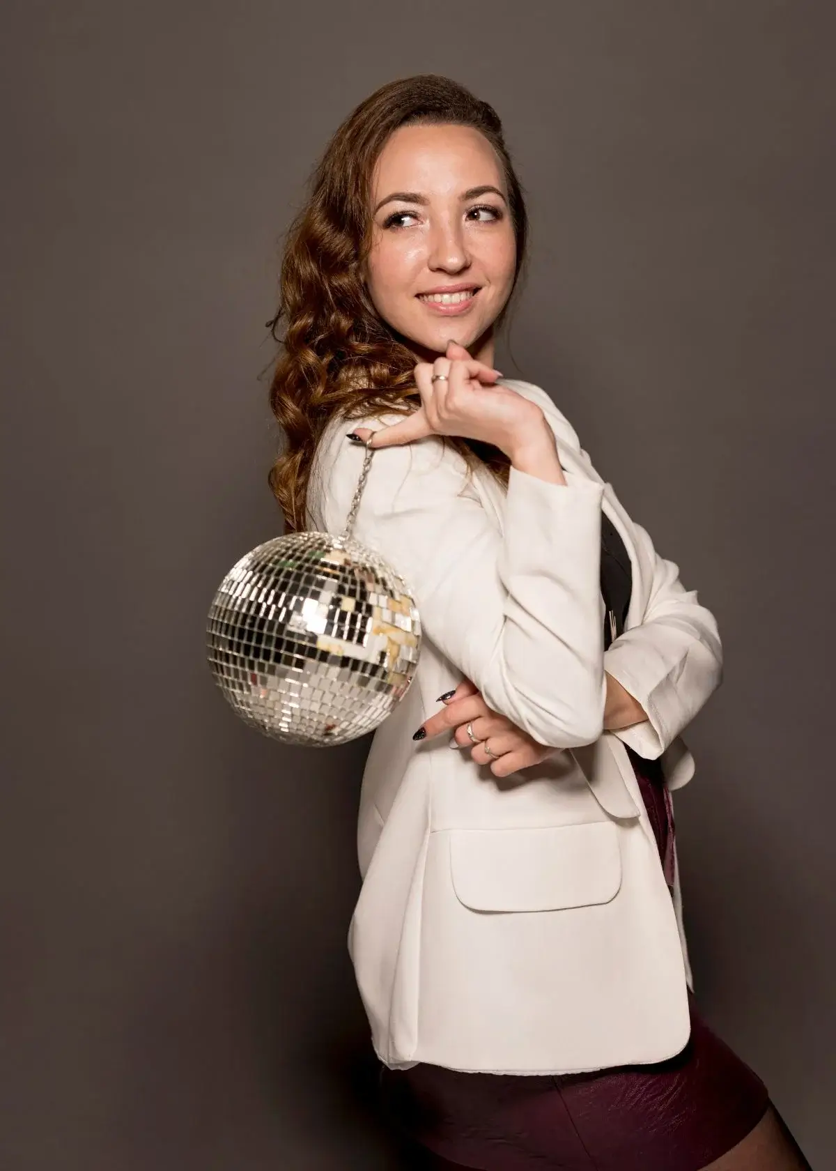 How to choose the right disco ball purse?