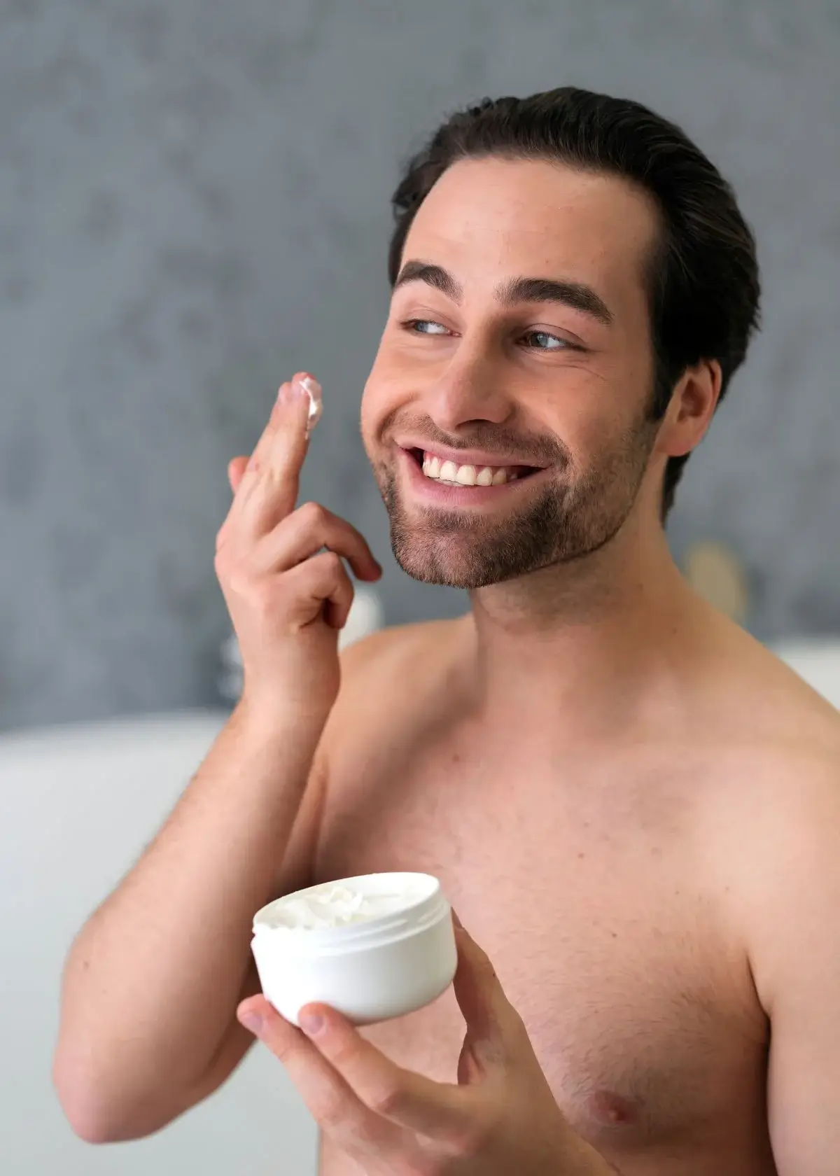 How to choose right face scrub for men?