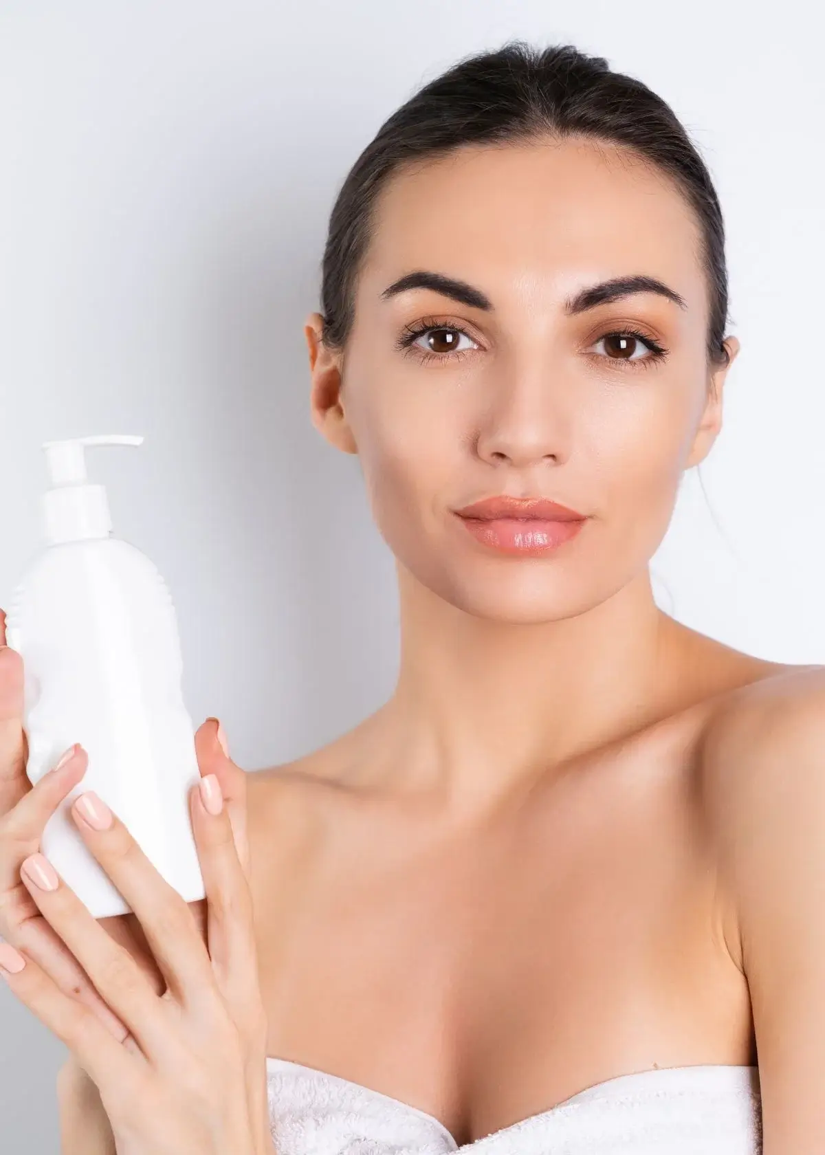 How does sulfate-free shampoo work?