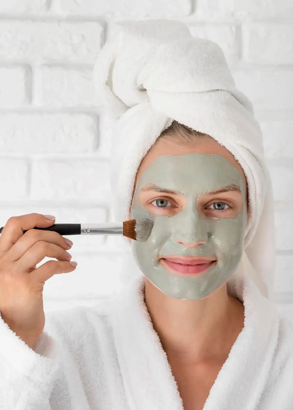 How to choose the right face mask for acne?