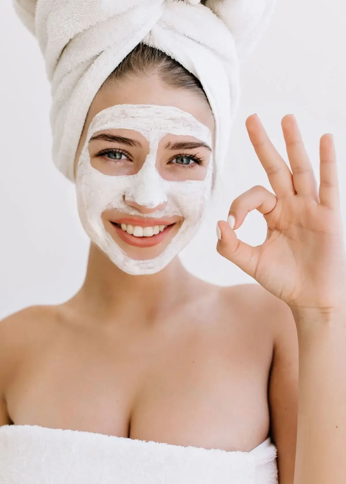 What are the benefits of using a mask for acne?