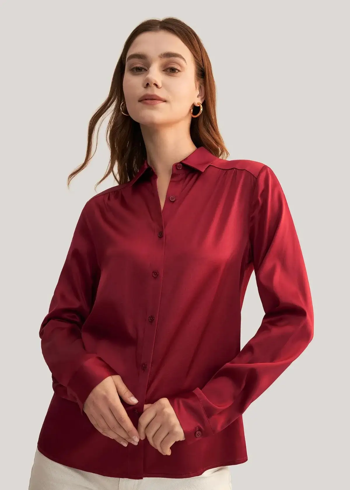 How to choose the right blouses for women?