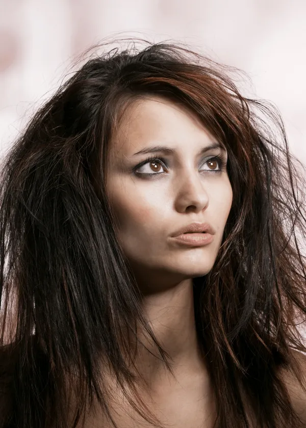 How To Easily Detangle Your Hair Through Shampooing & Conditioning