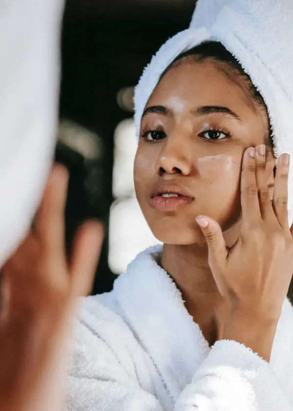 Hail to the Moisture: The Ultimate Guide to Moisturizers for Beautiful Black Skin!