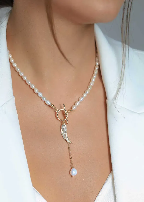 Pearl-Fect Pieces: Your Essential Guide to Tiny Pearl Necklaces