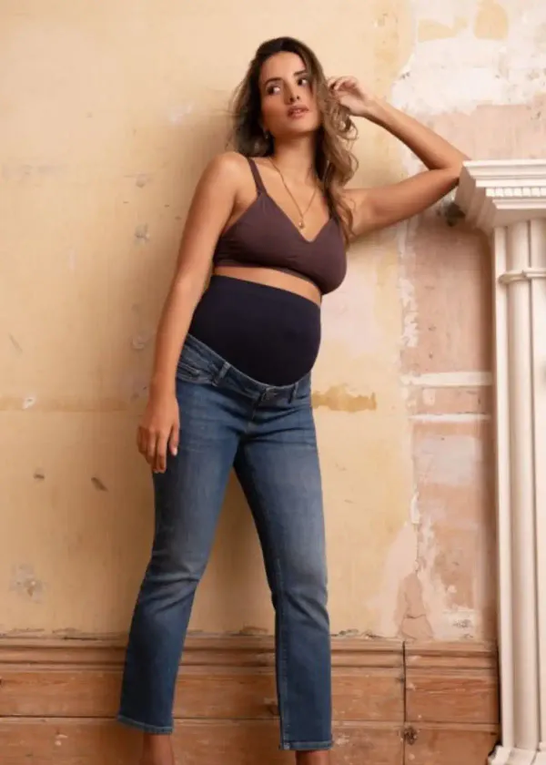 Baby Bump, Meet Your Match: How to Choose Maternity Jeans That Flatter Your Figure!