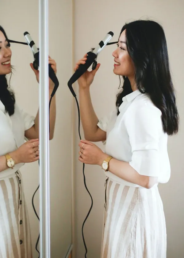 Mirror Salon-Quality Curls at Home: Best Curling Iron For Celebrity-Approved Glamorous Locks