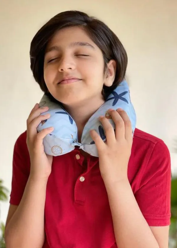 Tiny Travelers, Happy Necks: How to Choose the Ultimate Kids' Travel Pillow for Comfortable Journeys!
