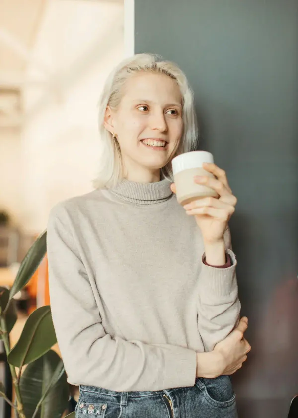 Unlock Your Silver Shine: Discovering the Best Ingredients for Your Grey Hair Conditioner!